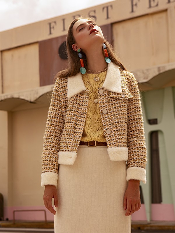 百图2020秋冬季黄色格子外套