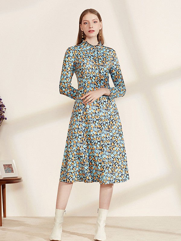 沐兰2020秋冬季拼色收腰连衣裙