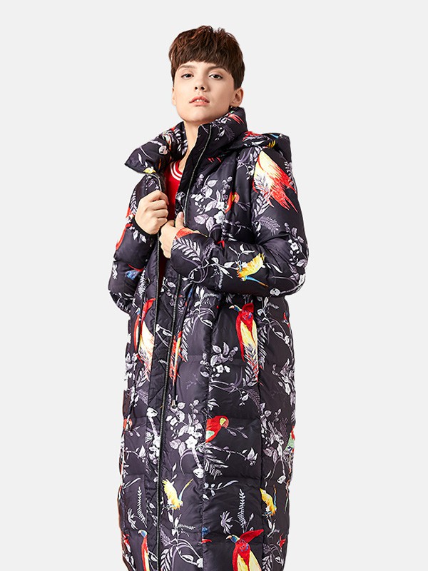 卡汶2020秋冬季黑色印花羽绒服