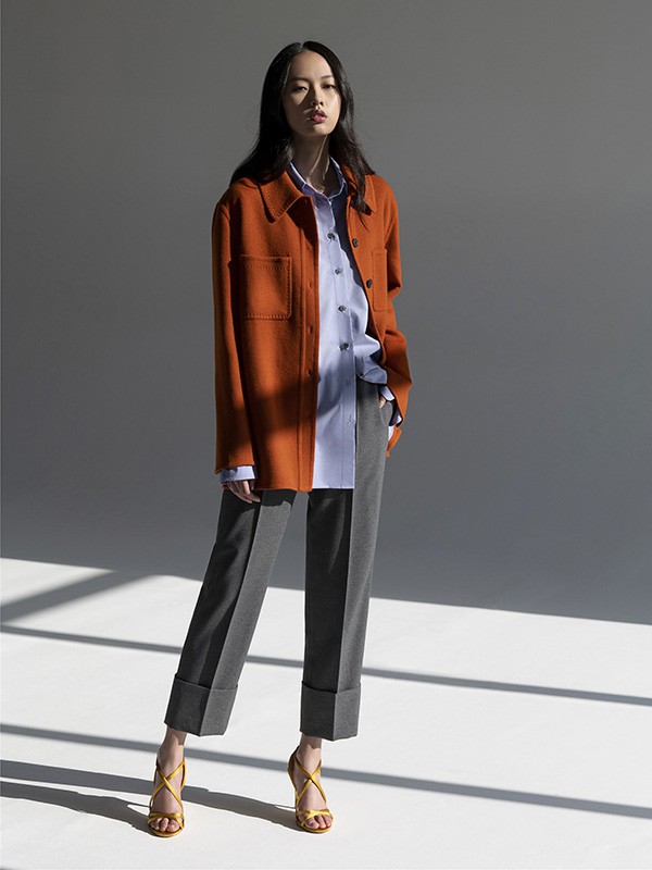 鄂尔多斯2020秋冬季橙色宽松大衣