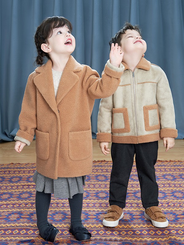 鄂尔多斯童装2020秋冬季卡其色翻领大衣