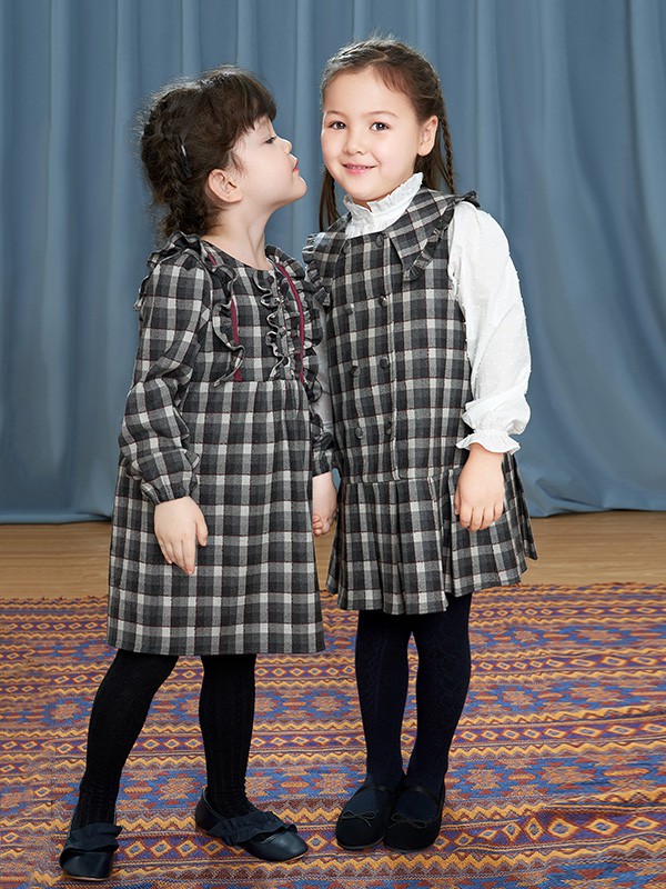 鄂尔多斯童装2020秋冬季黑色格子连衣裙