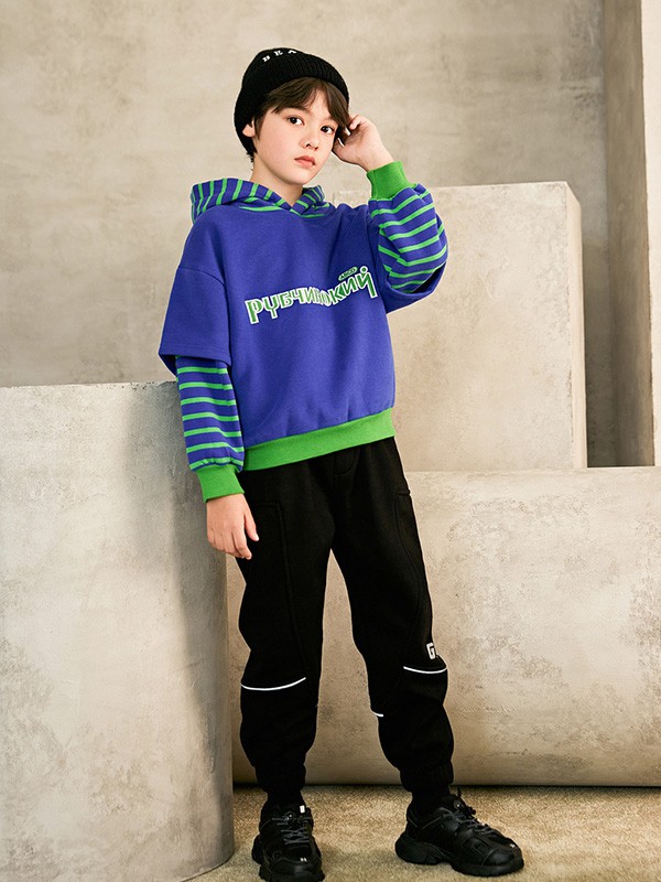 植木2020秋冬季蓝色拼接卫衣