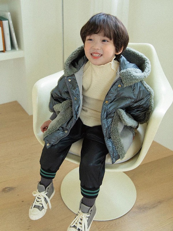 宝儿宝2020秋冬季蓝色拼接外套