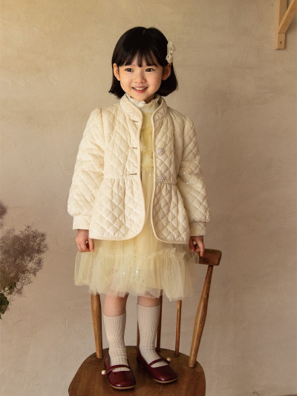 宝儿宝2020秋冬季米色宽松外套