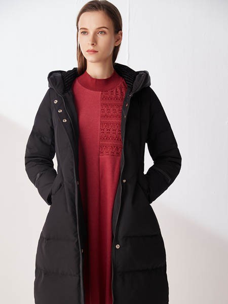 约布2020秋冬季黑色纯色羽绒服