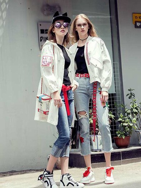 ​聚汇2020秋冬季白色纯色外套