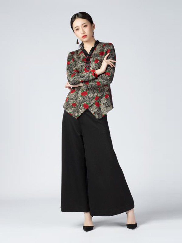 素罗依2020秋冬季红色撞色上衣