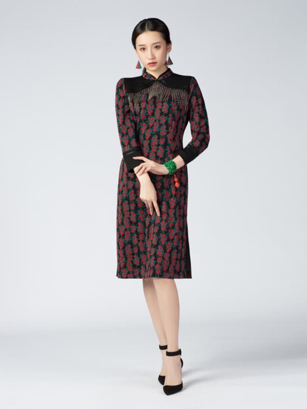 素罗依2020秋冬季红色修身连衣裙