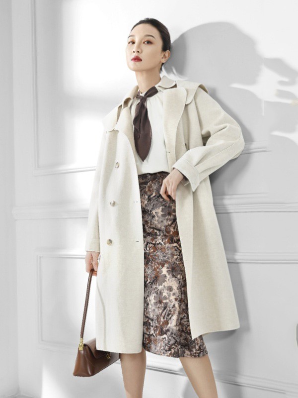 尼赫菲2020秋冬季米色长款大衣