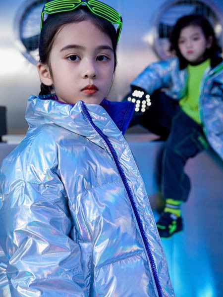 优仔优妹童装2020秋冬季银色亮面羽绒服