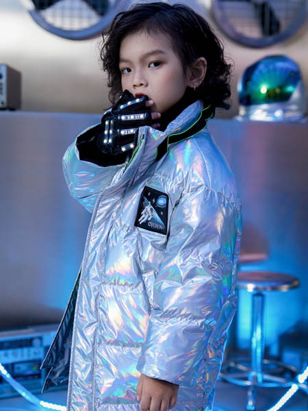 优仔优妹童装2020秋冬季银色亮面羽绒服