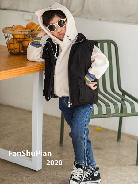 拾恩初＆番薯片2020秋冬季黑色纯色马夹