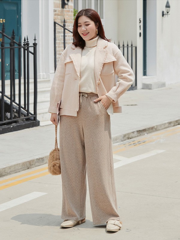 纤莉秀2020秋冬季杏色宽松外套