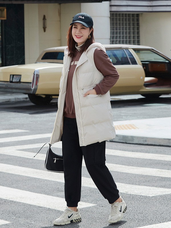 纤莉秀2020秋冬季米色连帽马夹