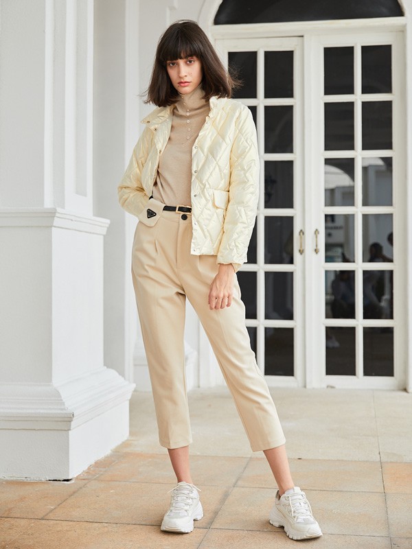 曈行2020秋冬季米色刺绣棉服