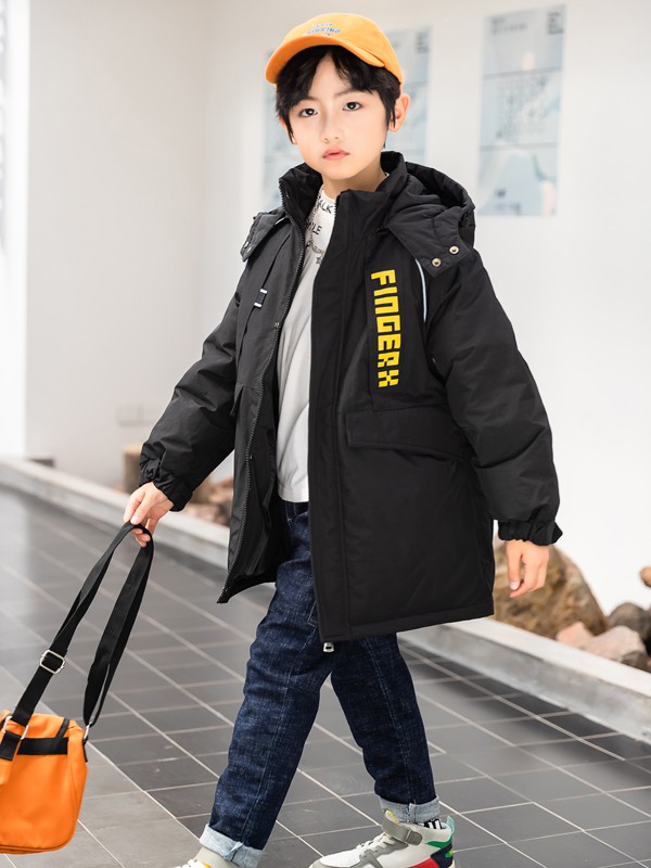 西瓜王子2020秋冬季黑色字母羽绒服