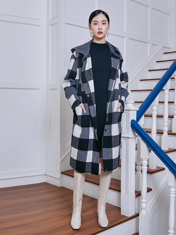 布卡慕尚2020秋冬季黑色格子大衣