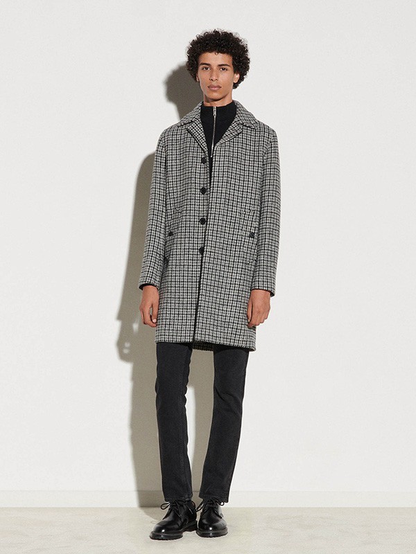 桑德罗2020秋冬季黑色格子大衣