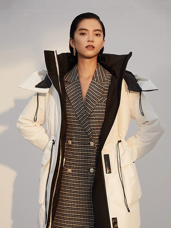 曼娅奴2020秋冬季白色连帽羽绒服