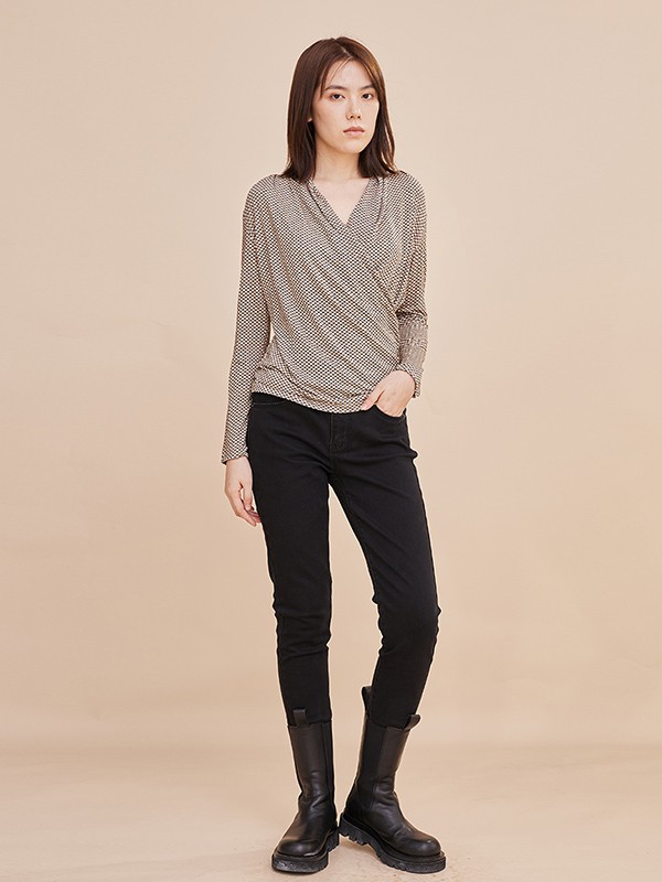 衣魔得思2020秋冬季咖啡色格子上衣