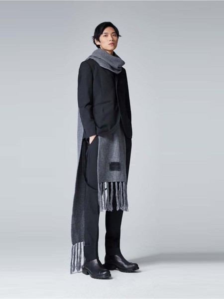 玛丝菲尔2020秋冬季黑色纯色西装