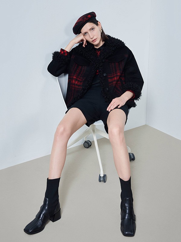 墨蒂珂2020秋冬季红色格子外套