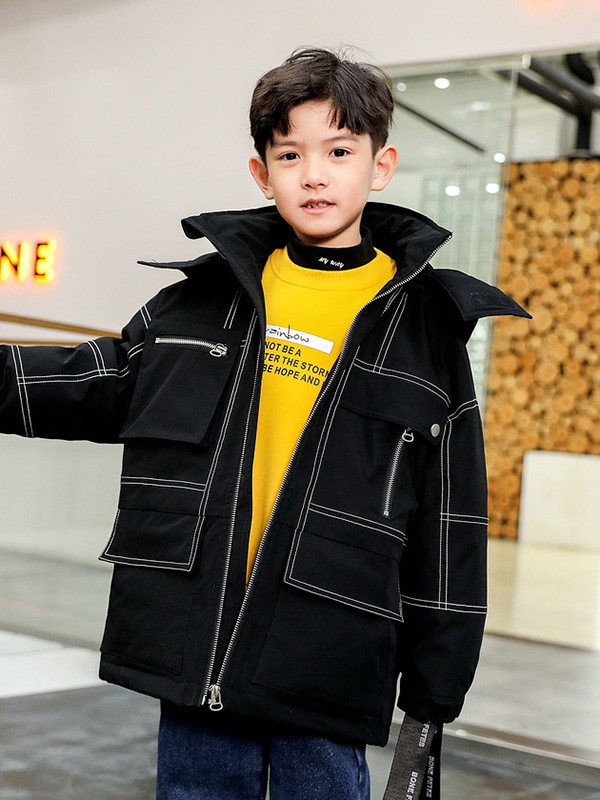 多多家2020秋冬季黑色宽松羽绒服