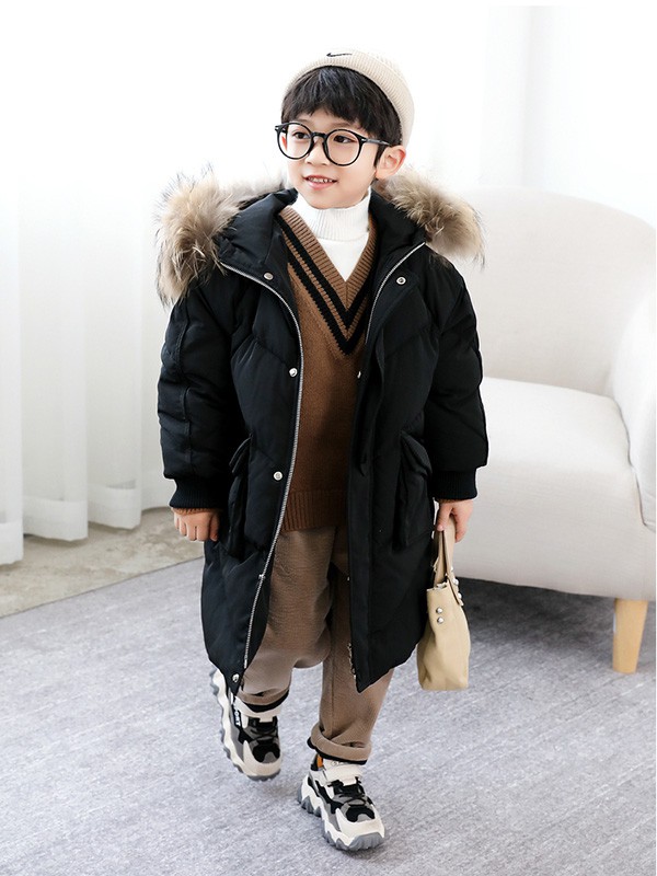 多多家2020秋冬季黑色带毛领羽绒服