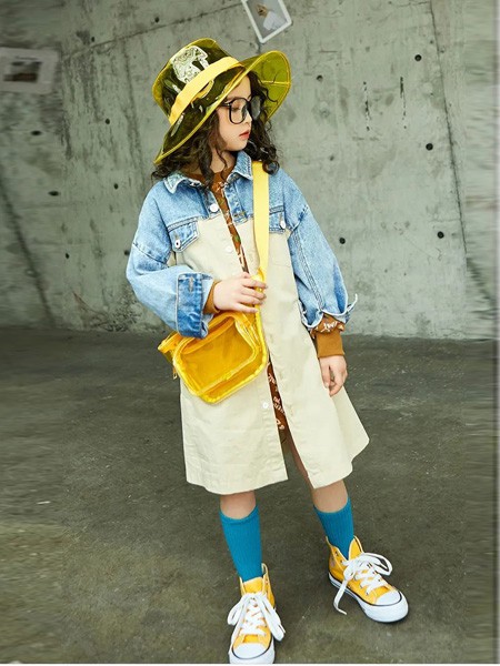 麦哈·派2020秋冬季米色拼接外套