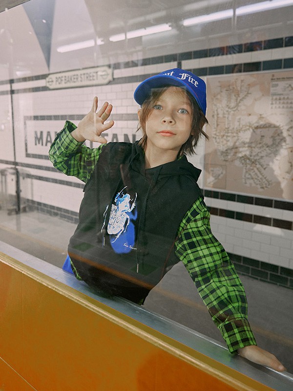 SUNTLAB2020秋冬季黑色印花马夹