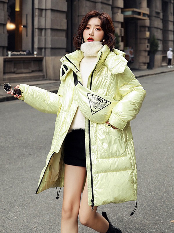 热嘉2020秋冬季绿色连帽羽绒服