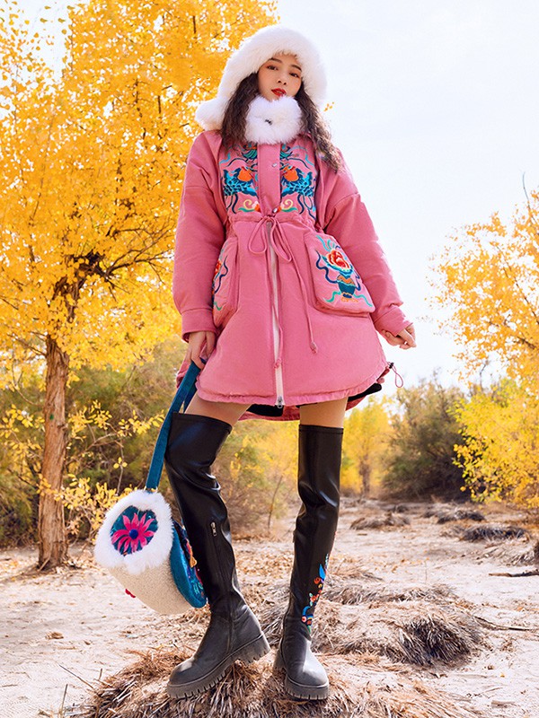 素萝女装2020秋冬季粉色刺绣羽绒服