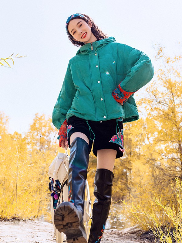 素萝女装2020秋冬季绿色连帽羽绒服