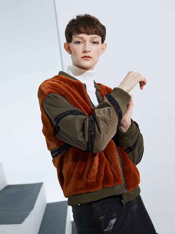 美言女装2020秋冬季橙色撞色外套