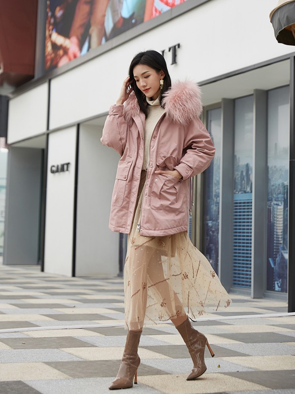 美诗缇2020秋冬季粉色带毛领派克服