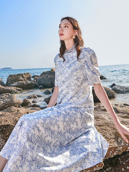 三彩2020春夏装女装