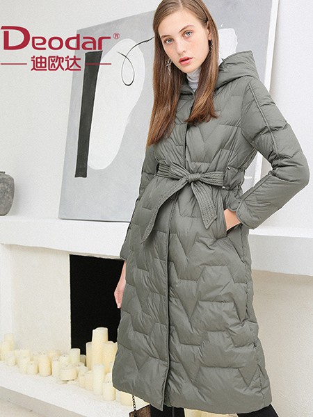 迪欧达羽绒服