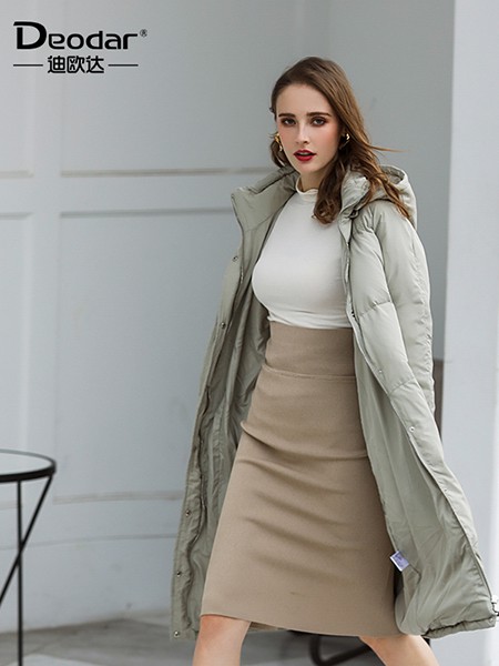 迪欧达羽绒服