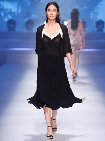 韩菲斯2020春夏装女装