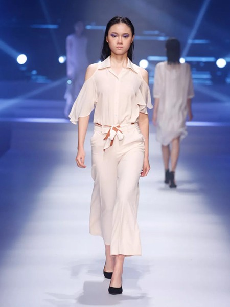 韩菲斯2020春夏装女装