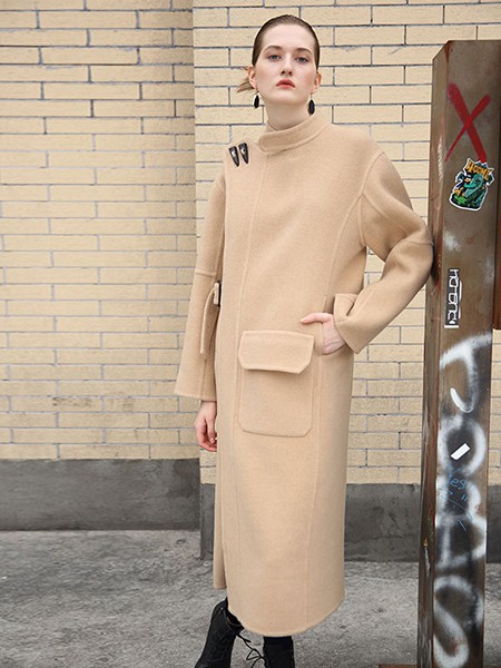 卡邦尼2020春夏装女装