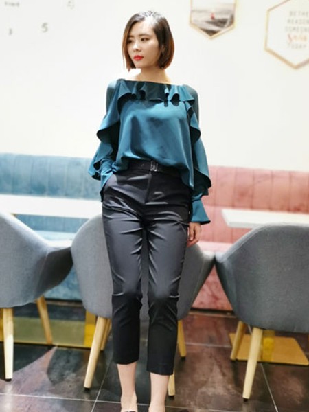 埃迪拉2020春夏装女装