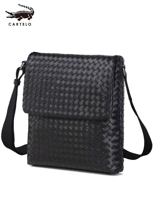 卡帝乐鳄鱼箱包