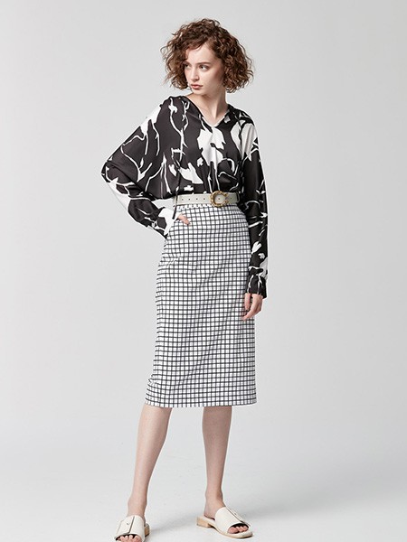 伊洛2020春夏装女装