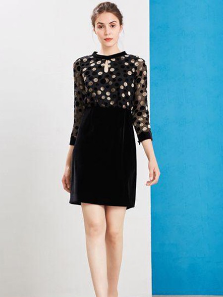 经典故事2020新款女装