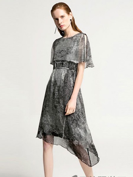 波瑞德斯羽绒服