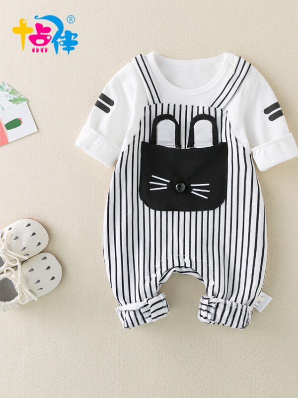 十点伴童装2022秋冬季白色T恤