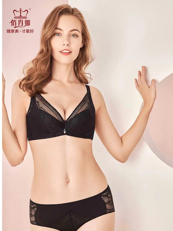 俏丹娜内衣