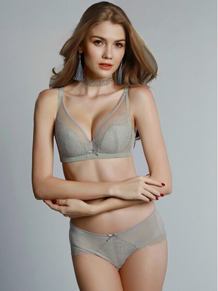 宅三蔻2020春夏装女士内衣